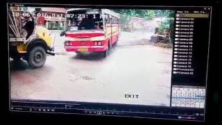 KSRTC Bus Loses Control After Colliding with Lorry in Chengannur  Exclusive CCTV Footage [upl. by Thirza961]