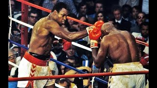 Larry Holmes vs Tex Cobb  Highlights Holmes BATTERS Cobb [upl. by Lazarus]