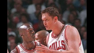 Luc Longley vs Alonzo Mourning [upl. by Wawro]