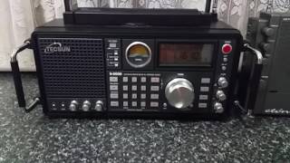 A look at the Tecsun S2000 shortwave radio [upl. by Ialokin]