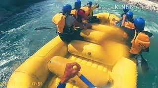 River rafting  accident  Rishikesh Rafting  high rapids [upl. by Etat]