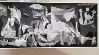 Picasso l’engagement politique  analyse doeuvre  Guernica [upl. by Davison396]